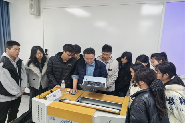 計算機與物聯網學院成立“碼農紅芯”電腦義診先鋒隊，深耕計算機系統服務
